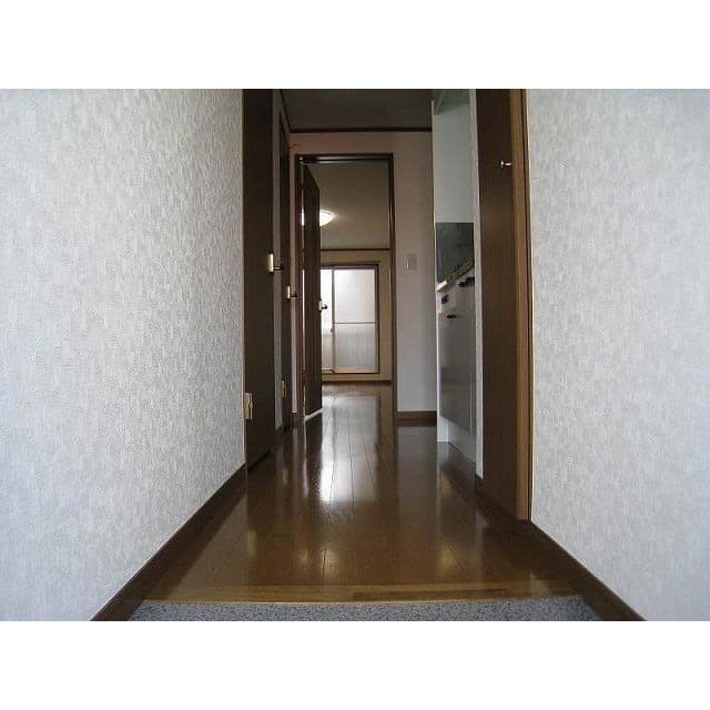 Room image 14