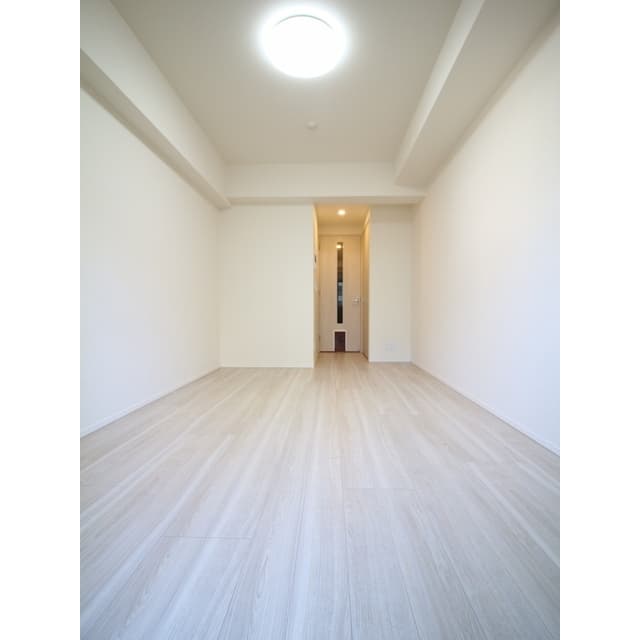 Room image 16