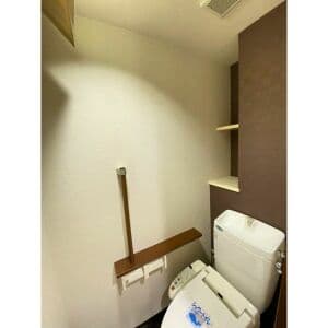Room image 15