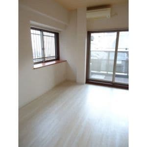 Room image 15