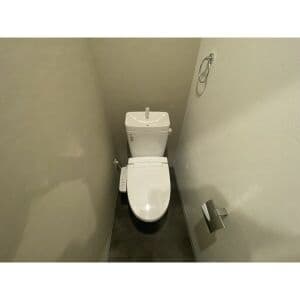 Room image 16