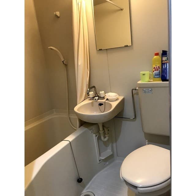 Room image 11