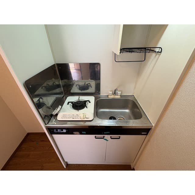 Room image 12
