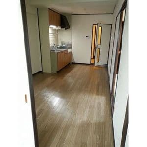 Room image 13
