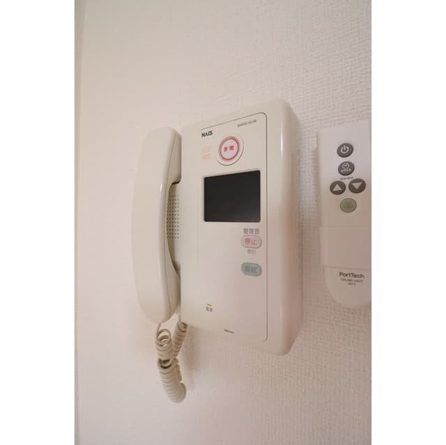 Room image 11