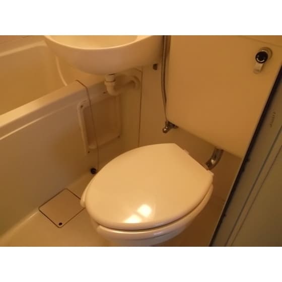 Room image 11