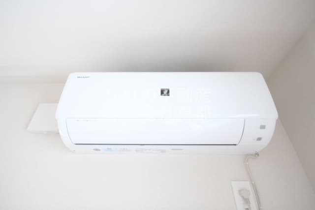 Room image 15