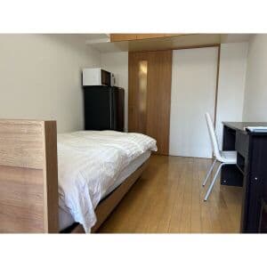 Room image 10