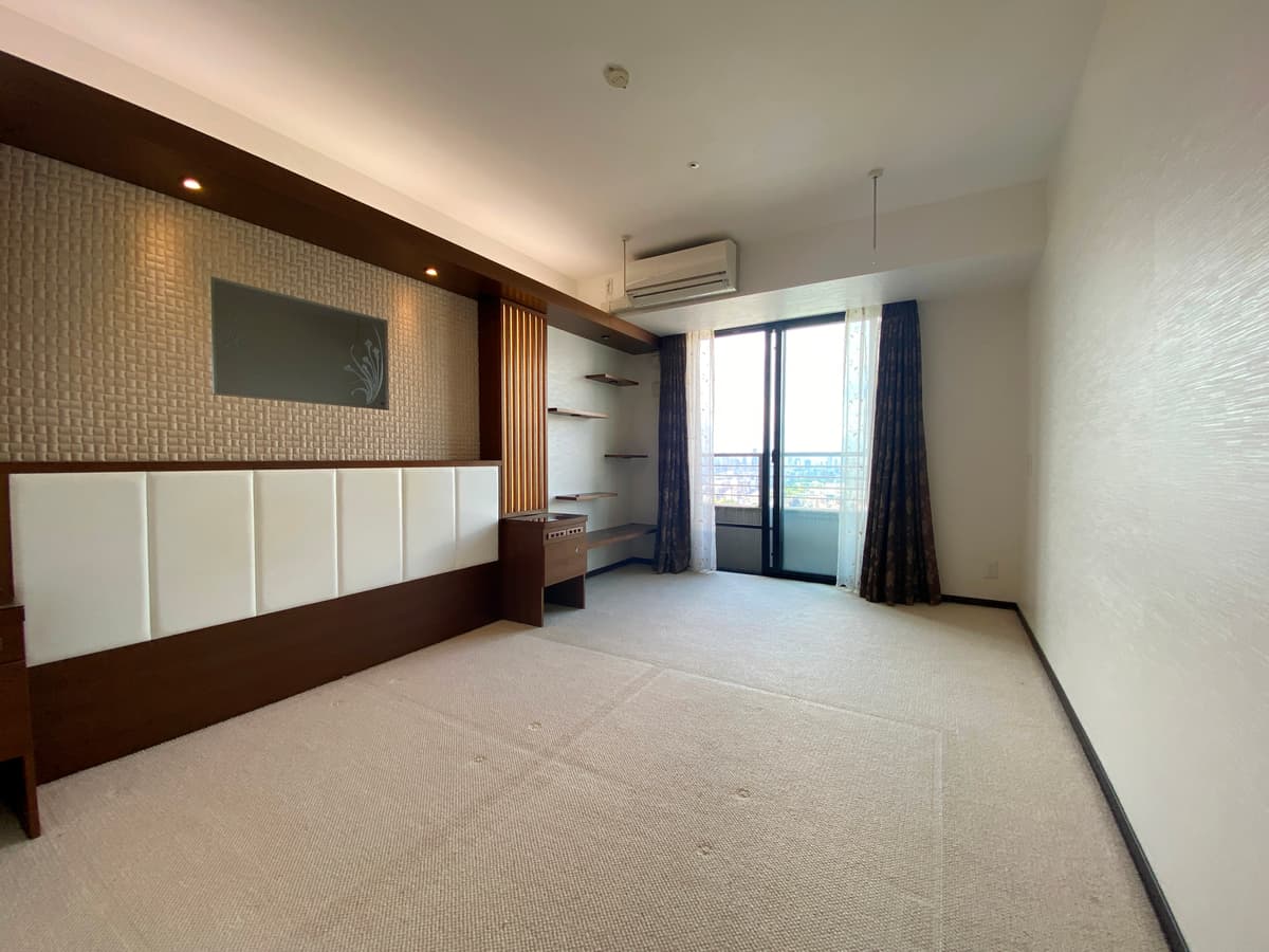 Room image 14