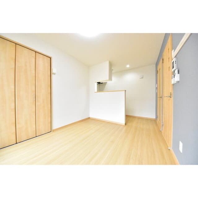Room image 15