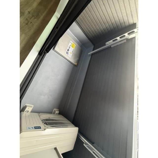 Room image 15