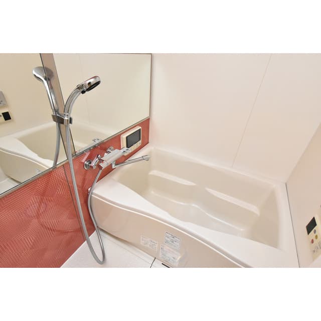 Room image 15
