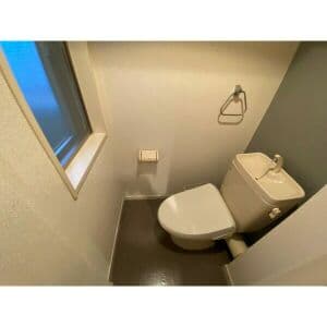 Room image 13