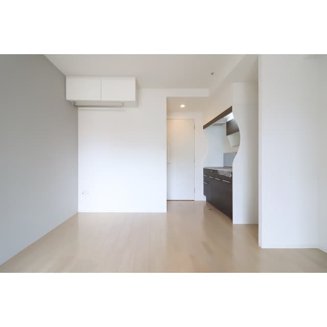 Room image 14