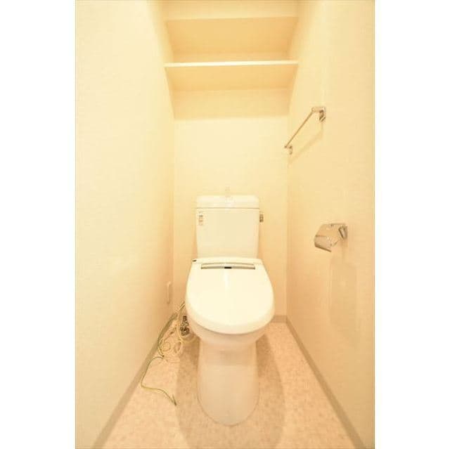 Room image 11