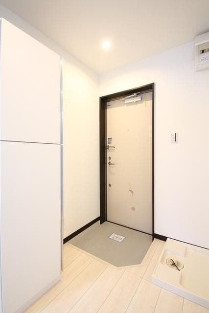 Room image 9