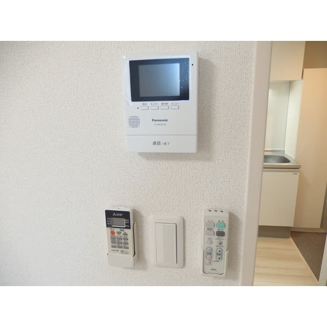 Room image 11