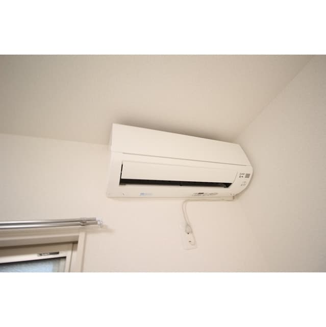 Room image 15