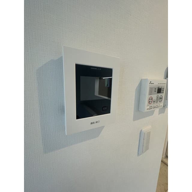 Room image 10