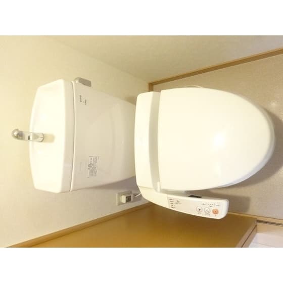 Room image 13