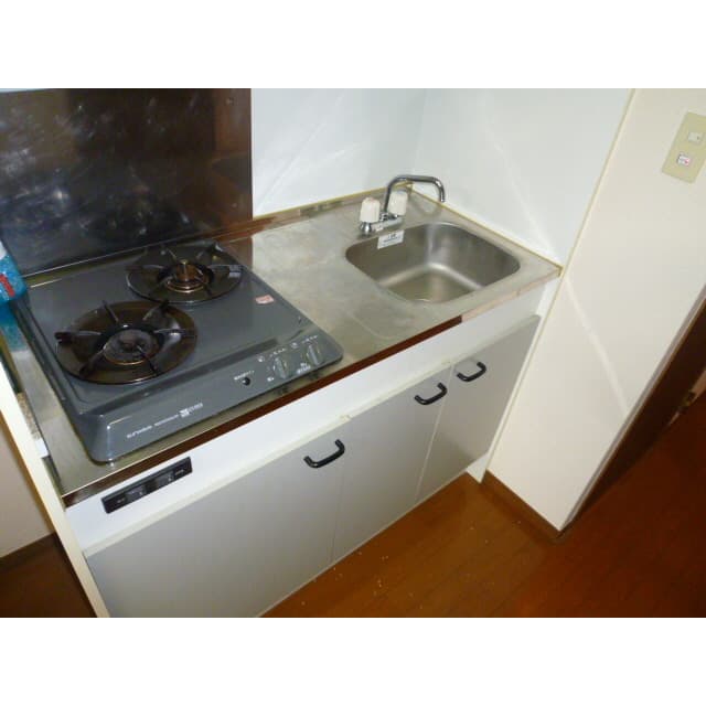 Room image 12