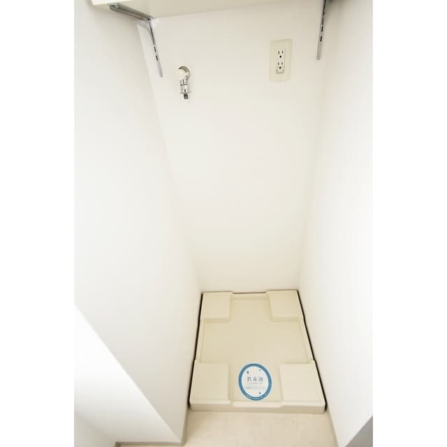 Room image 16