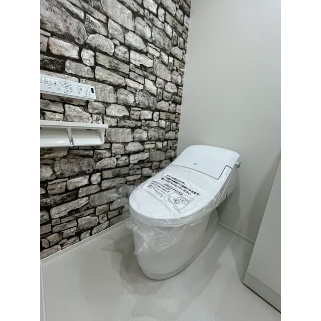 Room image 14