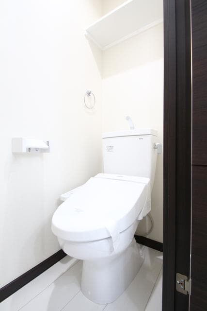 Room image 8