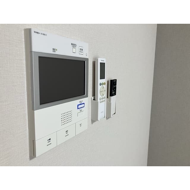 Room image 15