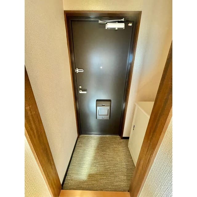 Room image 15