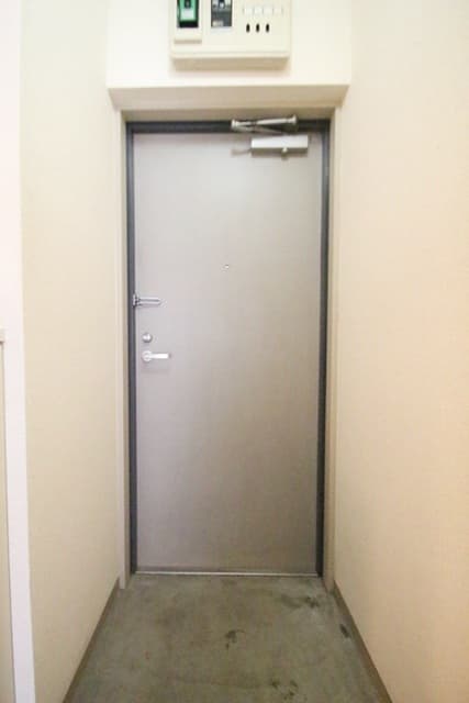 Room image 15