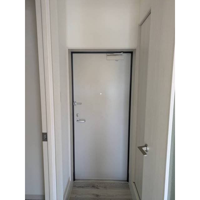 Room image 13
