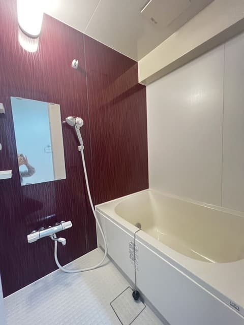 Room image 11