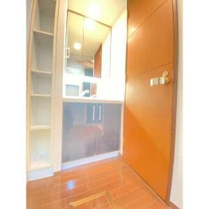 Room image 12