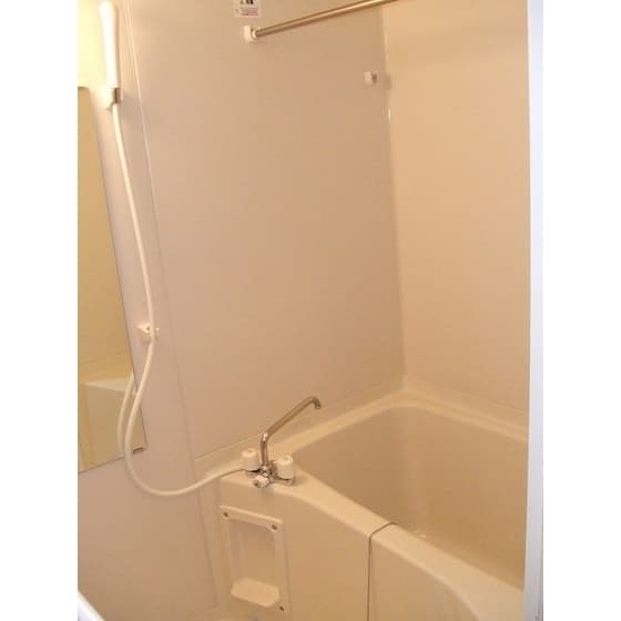 Room image 11