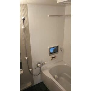 Room image 15