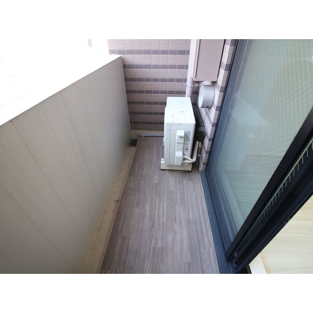 Room image 12