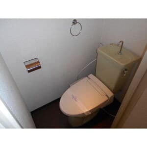 Room image 10