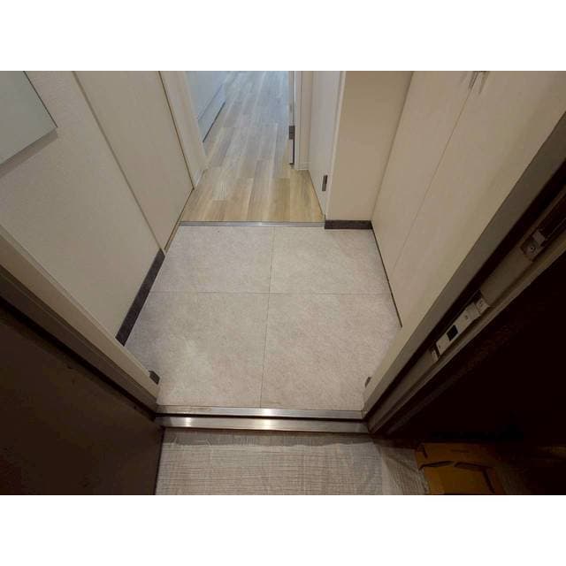 Room image 14