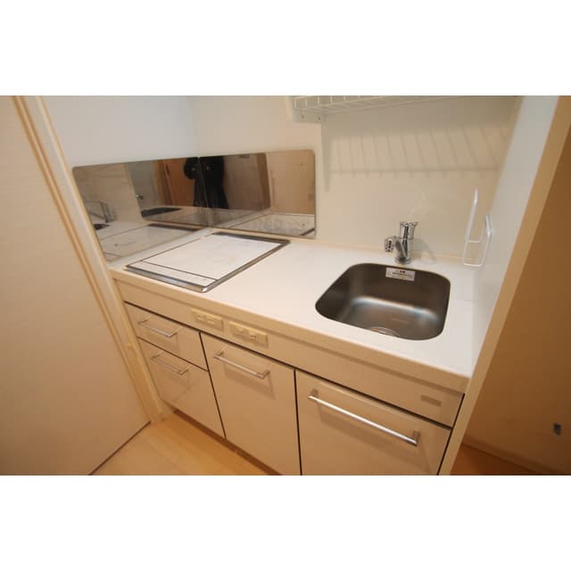 Room image 11