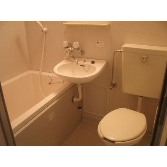 Room image 11