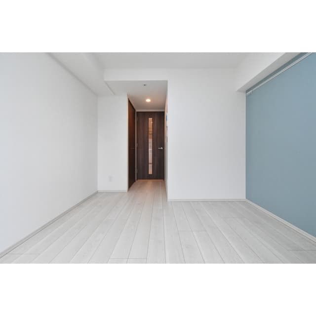 Room image 15