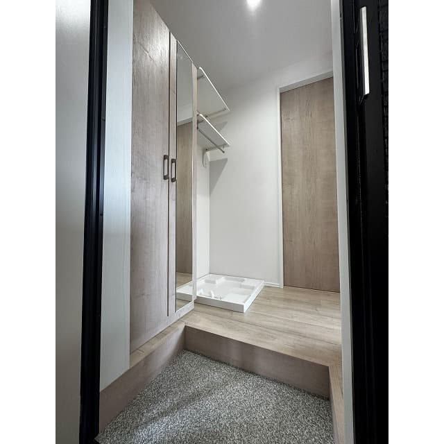 Room image 13