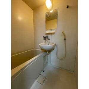 Room image 9