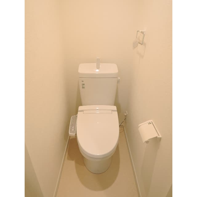 Room image 11