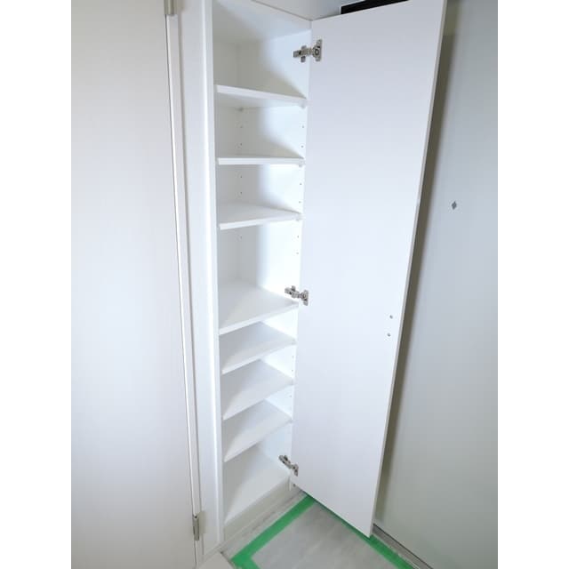 Room image 9