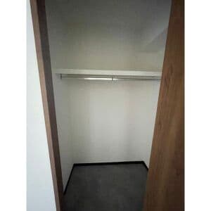 Room image 15