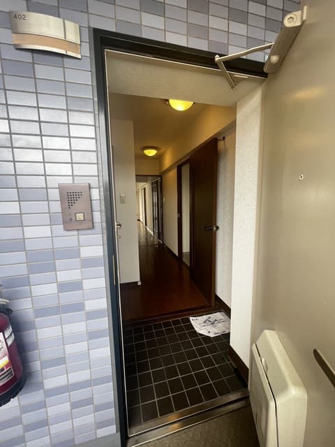 Room image 16