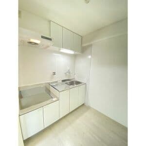 Room image 13