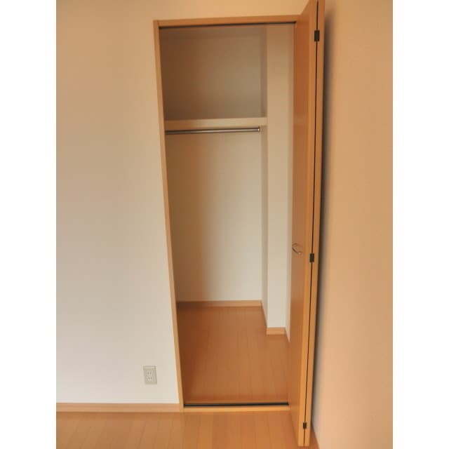 Room image 14